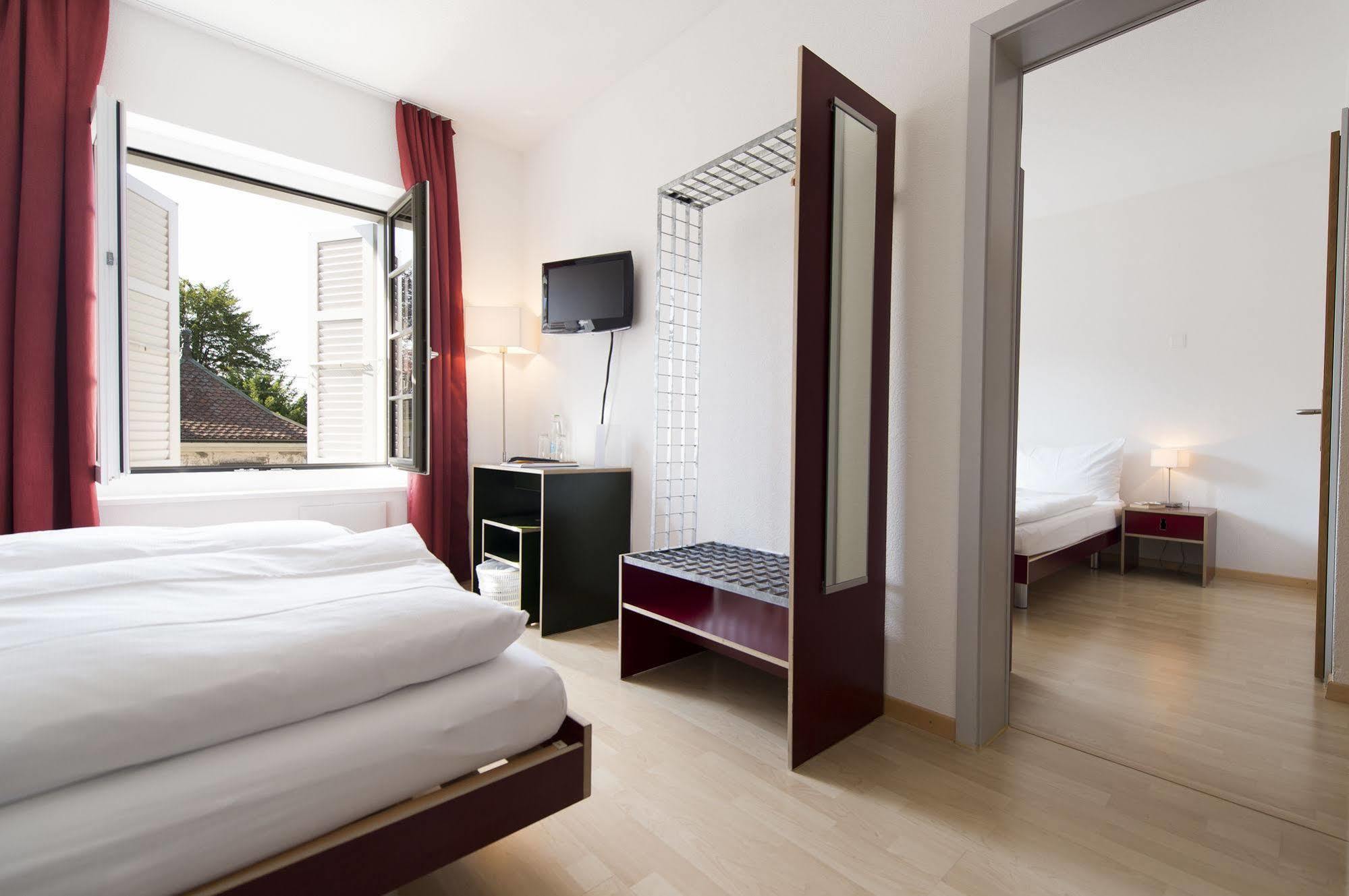 Baeren Self Check-In Hotel Solothurn Exterior foto